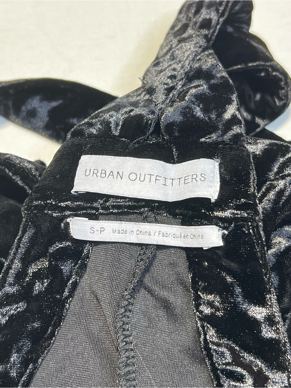Urban Outfitters Black Velvet Overalls Jumpsuit - Picture 6 of 6